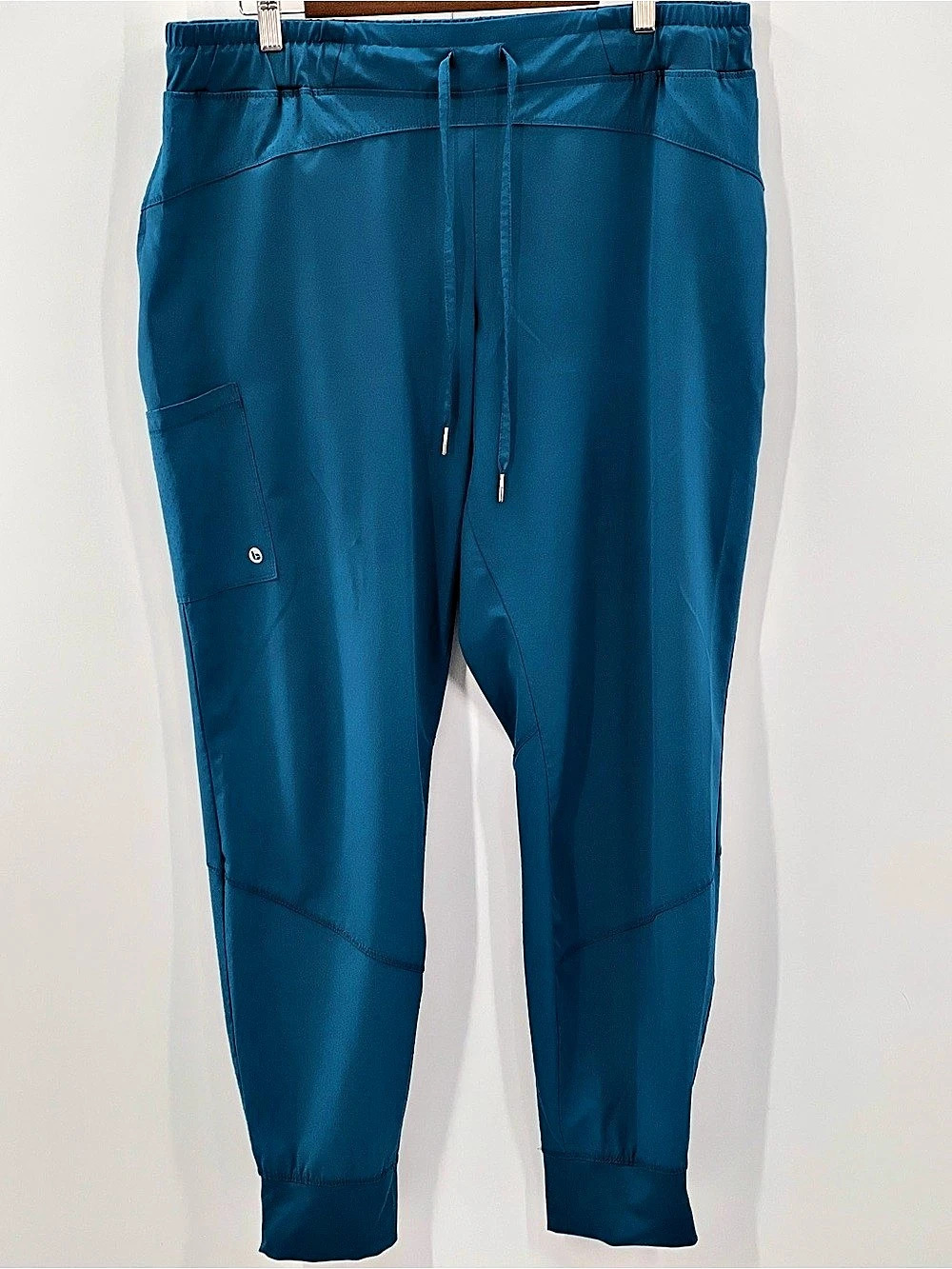 J114 BARCO one Women's Blue Jogger Pants XL